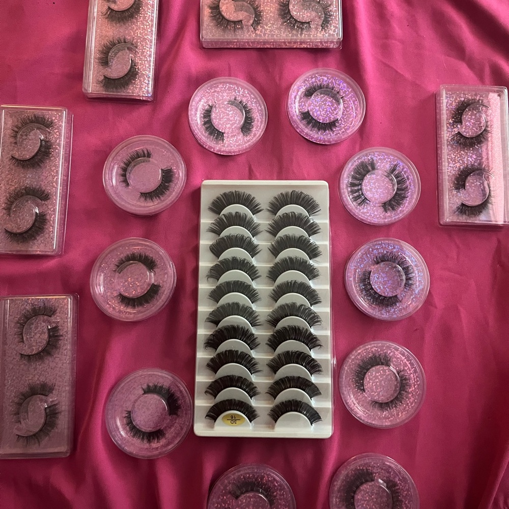 Black False Eyelashes - 25 pair